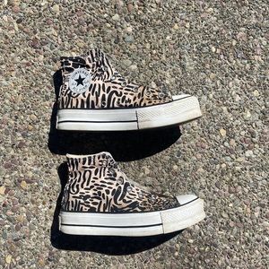 unique platform converse